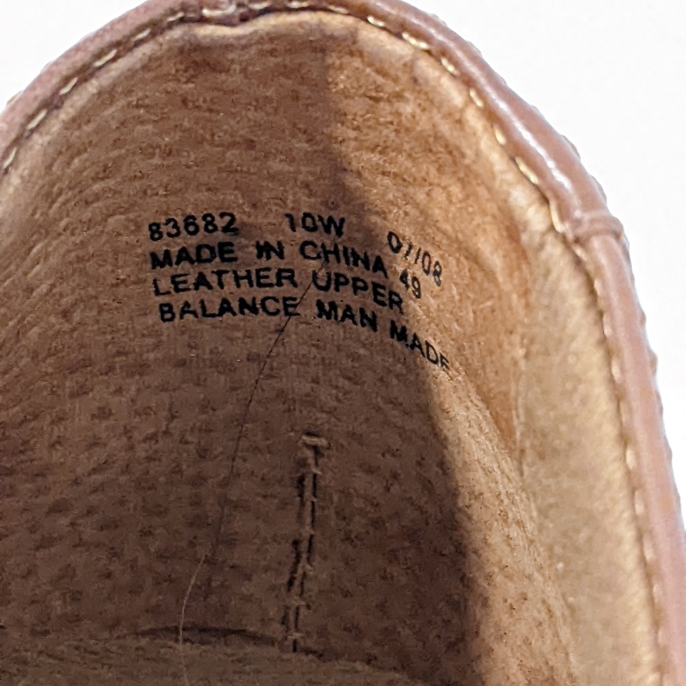 NWOT leather shoes by Clarks - Picture 6 of 16